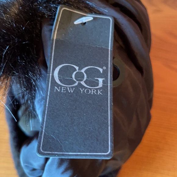 CG New York Black Beanie. One Size - Picture 3 of 4